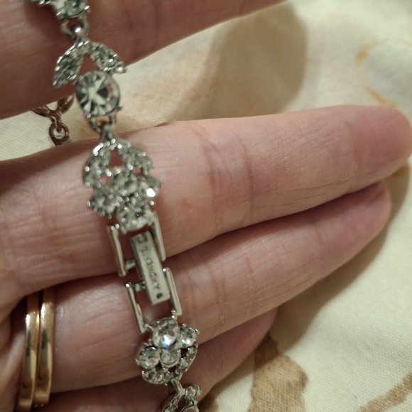 Givenchy Crystal Flex Silverstone Bracelet - Picture 3 of 3